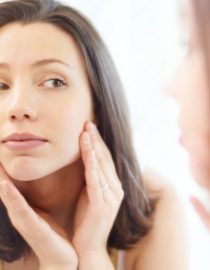 Is Psoriasis Contagious or Caused by Something Else? Is Psoriasis Contagious or Caused by Something Else?